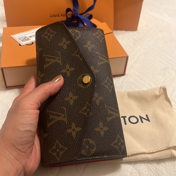 Louis Vuitton Sarah wallet - Picture 11 of 11